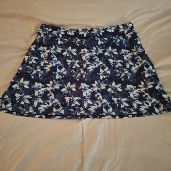 Tranquility by Colorado Clothing Women's Blue Floral Mini Skort - Picture 2 of 6